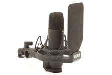 Rode NT1 P48 Large-Diaphragm Studio Condenser Microphone wi…