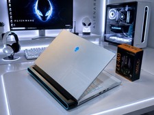 ALIENWARE GAMER m17 Intel®Core™i7*1TB SSD*16GB*RTX*144 Hz*W…