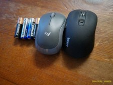 Slightly used Wireless Mouse grey Logitech, Black Laser wit…
