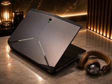 ALIENWARE GAMER 17-inch Intel®Core™i7*256GB SSD+1TB*16GB+GP…