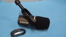 Shure MV7i Smart Hybrid XLR/USB-C Dynamic Microphone and Au…