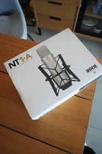 RØDE NT1-A Studio Condenser Microphone + RØDE DS1 Desktop S…