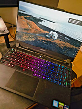 GIGABYTE AORUS 15 XE4 15.6" QHD 165Hz Intel Core i7-12700H