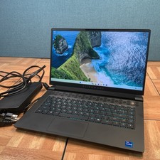 Alienware m15 R6 Intel i7-11800H 32GB RAM 2TB SSD Win 11 Pro