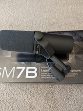 Shure SM7B Cardioid Dynamic Vocal Microphone - Black