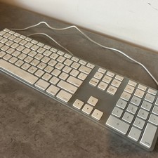 Genuine Apple Extended Keyboard w/ Numeric Keypad & USB Inp…