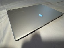 Alienware X16 R2 Silver 240Hz QHD+ 2.3 GHz Ultra 9 185H 32G…